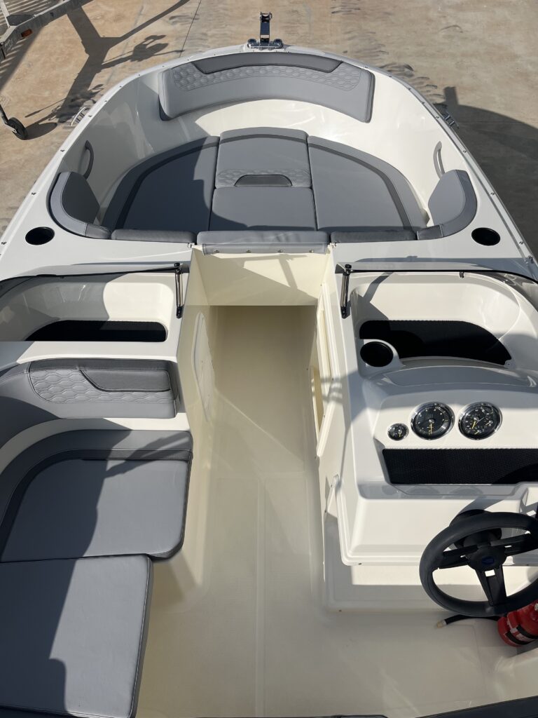 Bayliner Element M17