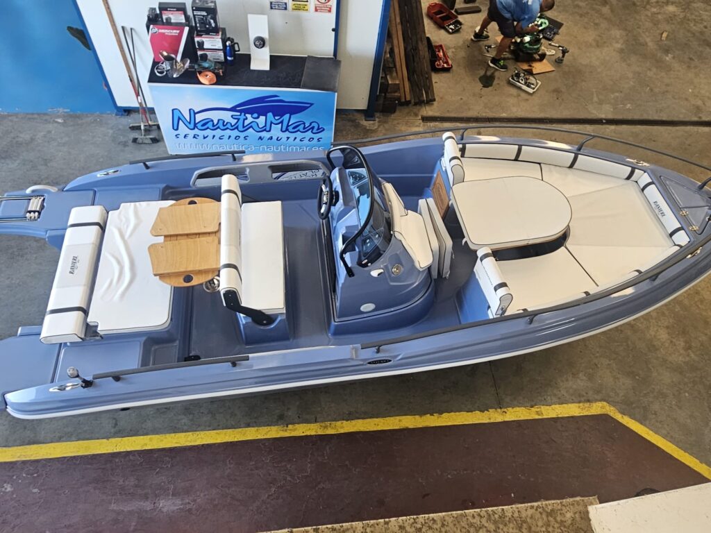 Ranieri Azzurra 40