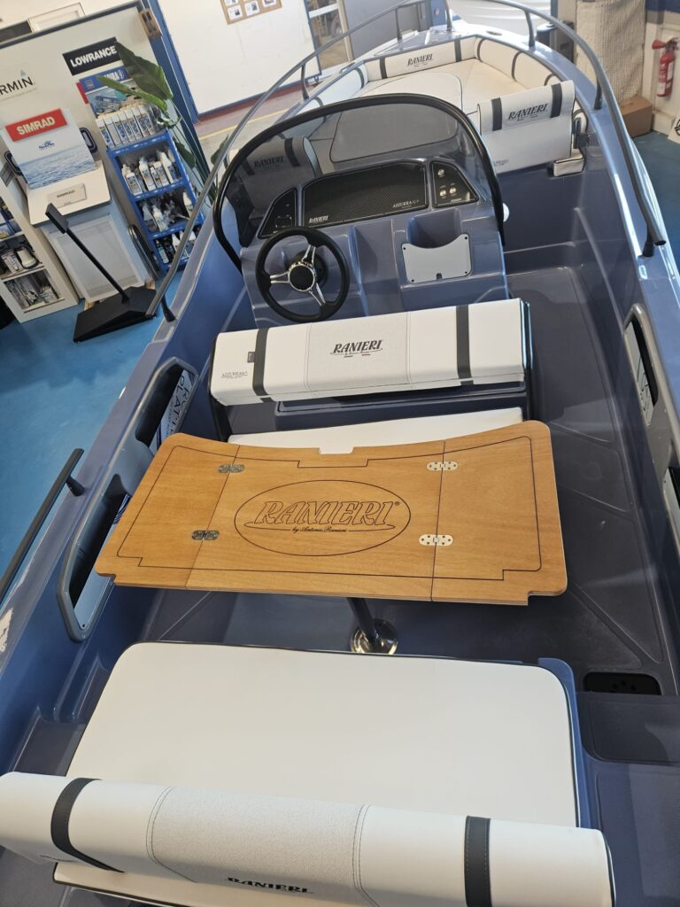 Ranieri Azzurra 40