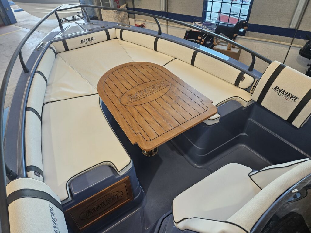 Ranieri Azzurra 40